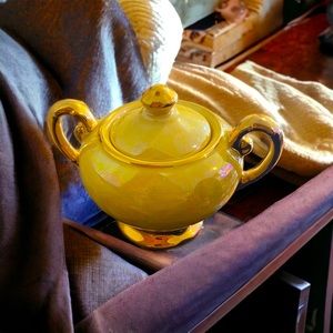 Vintage Warranted 22k Gold small vase